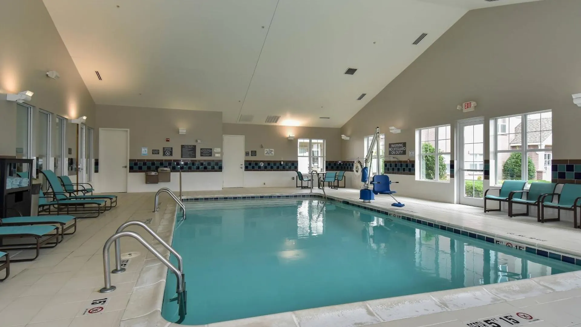 Residence Inn Charlotte Concord 2*,