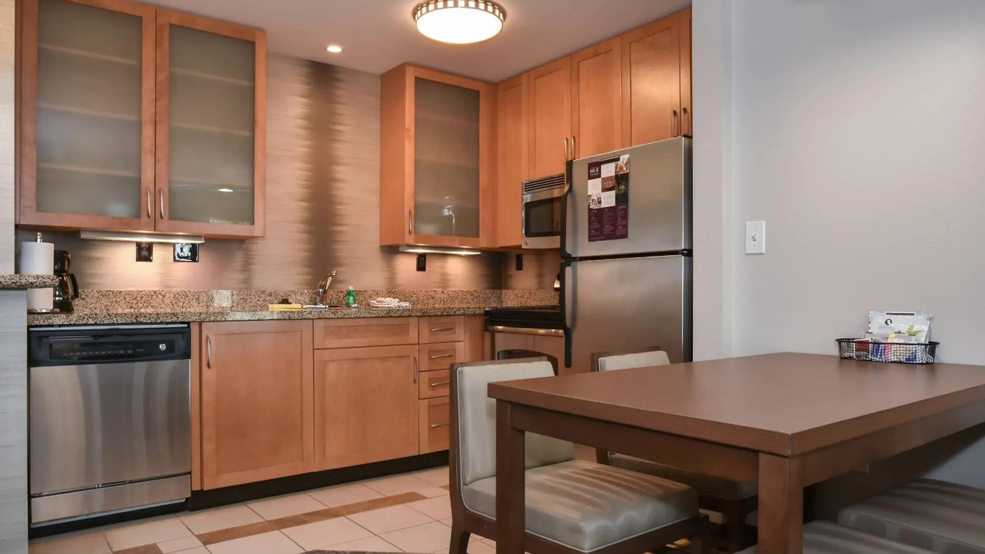 Residence Inn Charlotte Concord 2*,